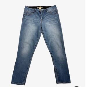 Women’s Democracy Mid-Wash Ankle Jeans size 8